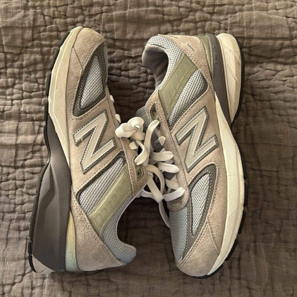 New balance 990v5 - Picture 2 of 4